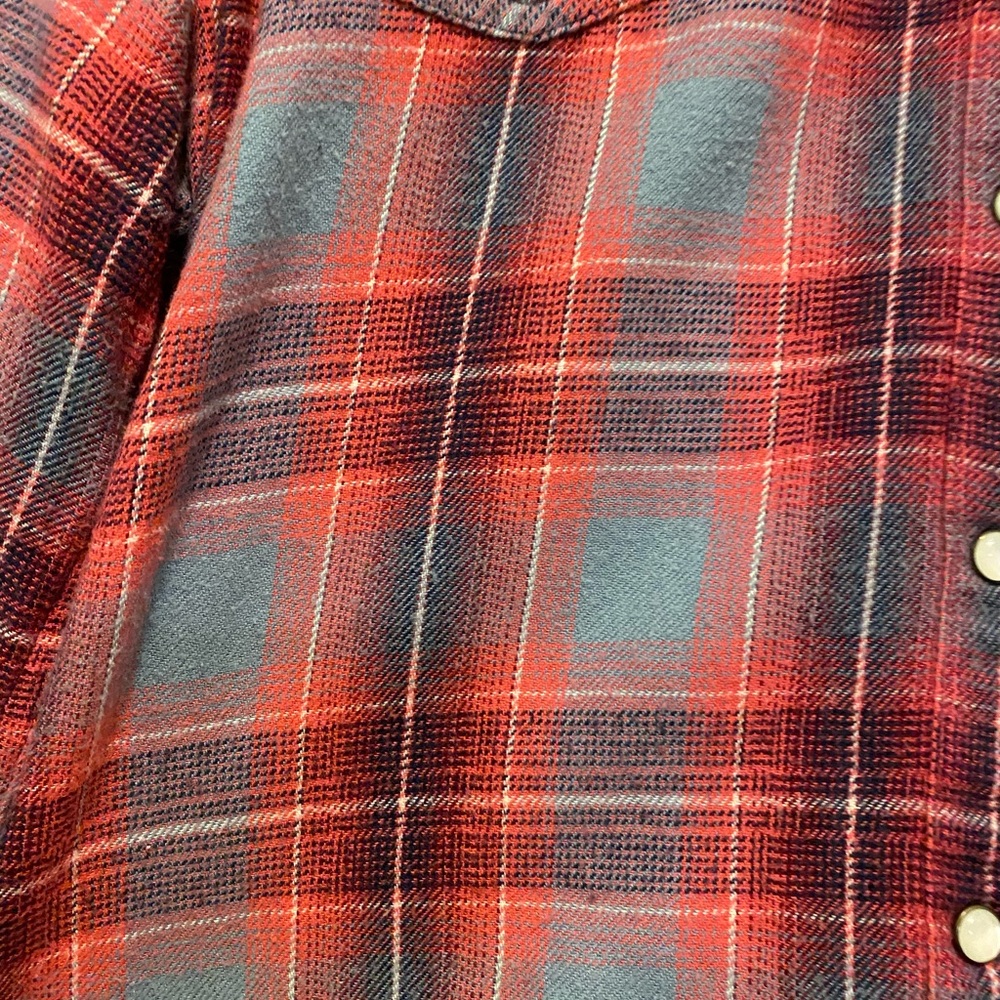 Flannel - Picture 3 of 4